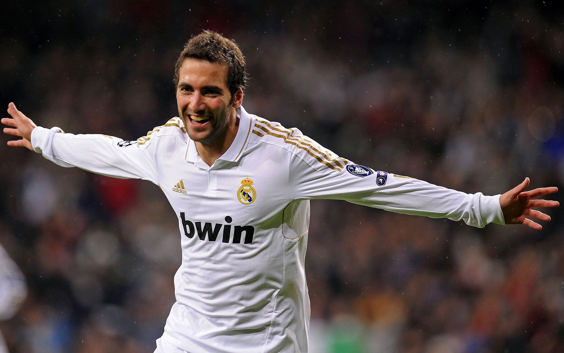 许昕状态火热助阵，波兰队爆冷完胜法国队，赛场唯一性启示录